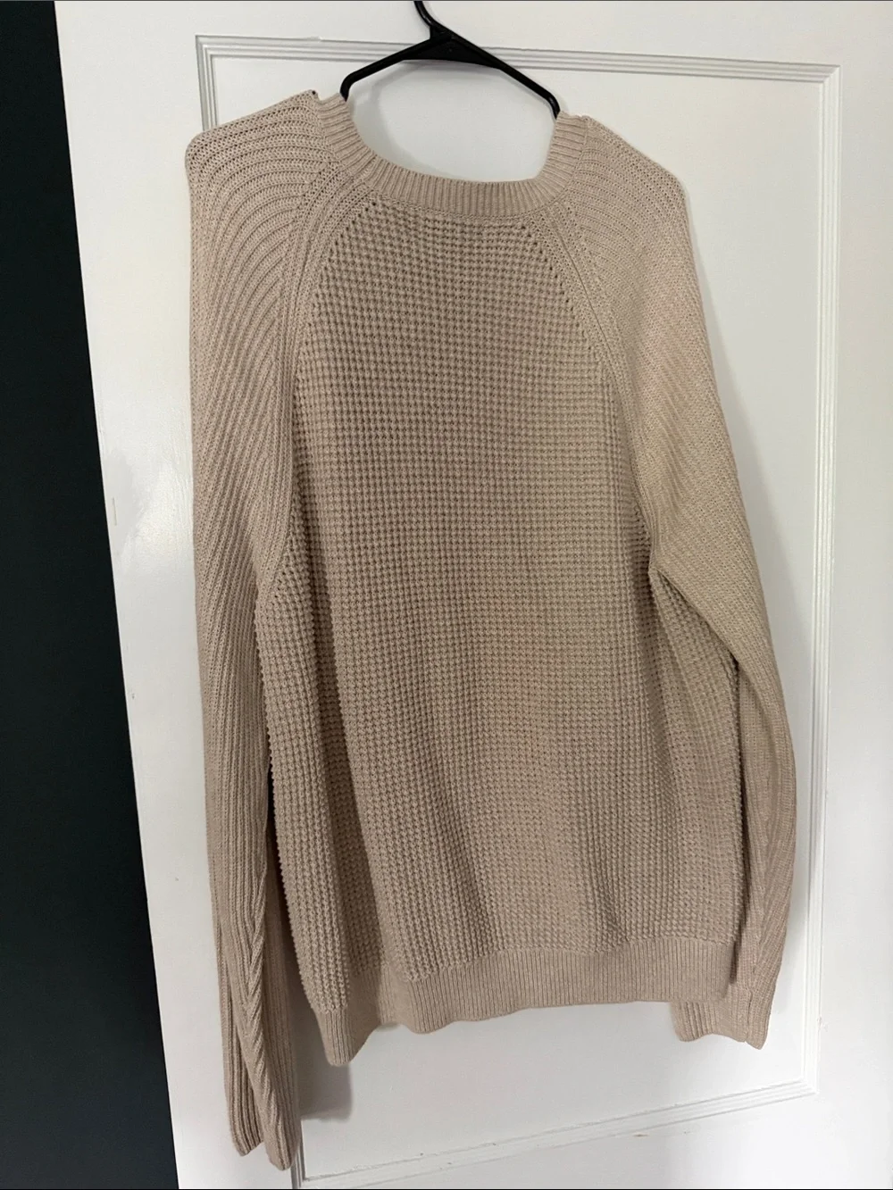 Banana Republic Men's Beige Crewneck Knit Sweater
